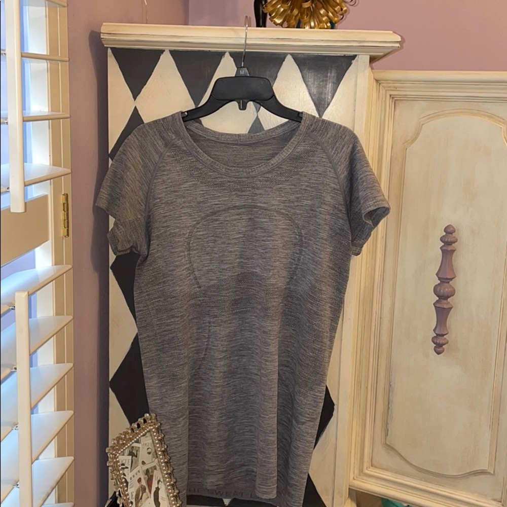 Lululemon swiftly tech top